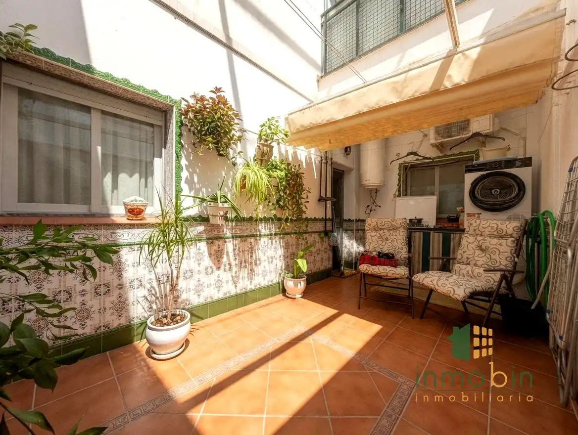 Terrasse von Erdgeschoss zum Verkauf in Don Benito mit Klimaanlage und Abstellraum