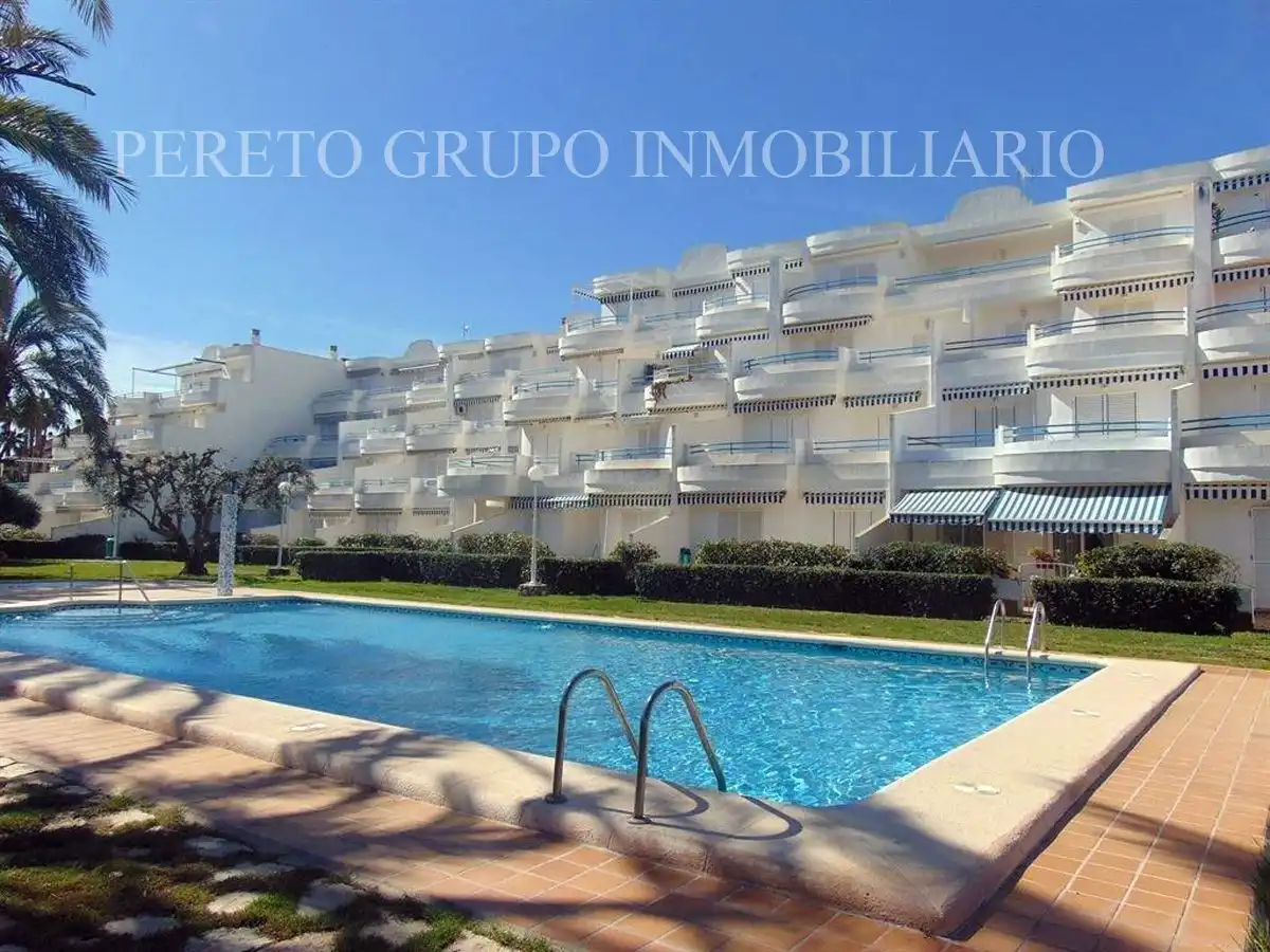 Appartement compact avec piscine à vendre à Las Marinas / Les Marines