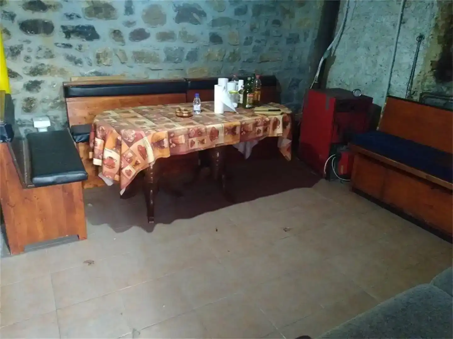 Menjador de Finca rústica en venda en Cervera de Pisuerga amb Moblat