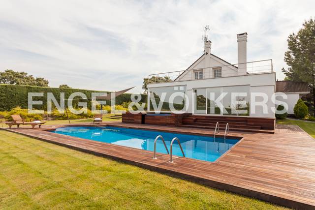 Casa-chalet en Alquiler en El Bosque