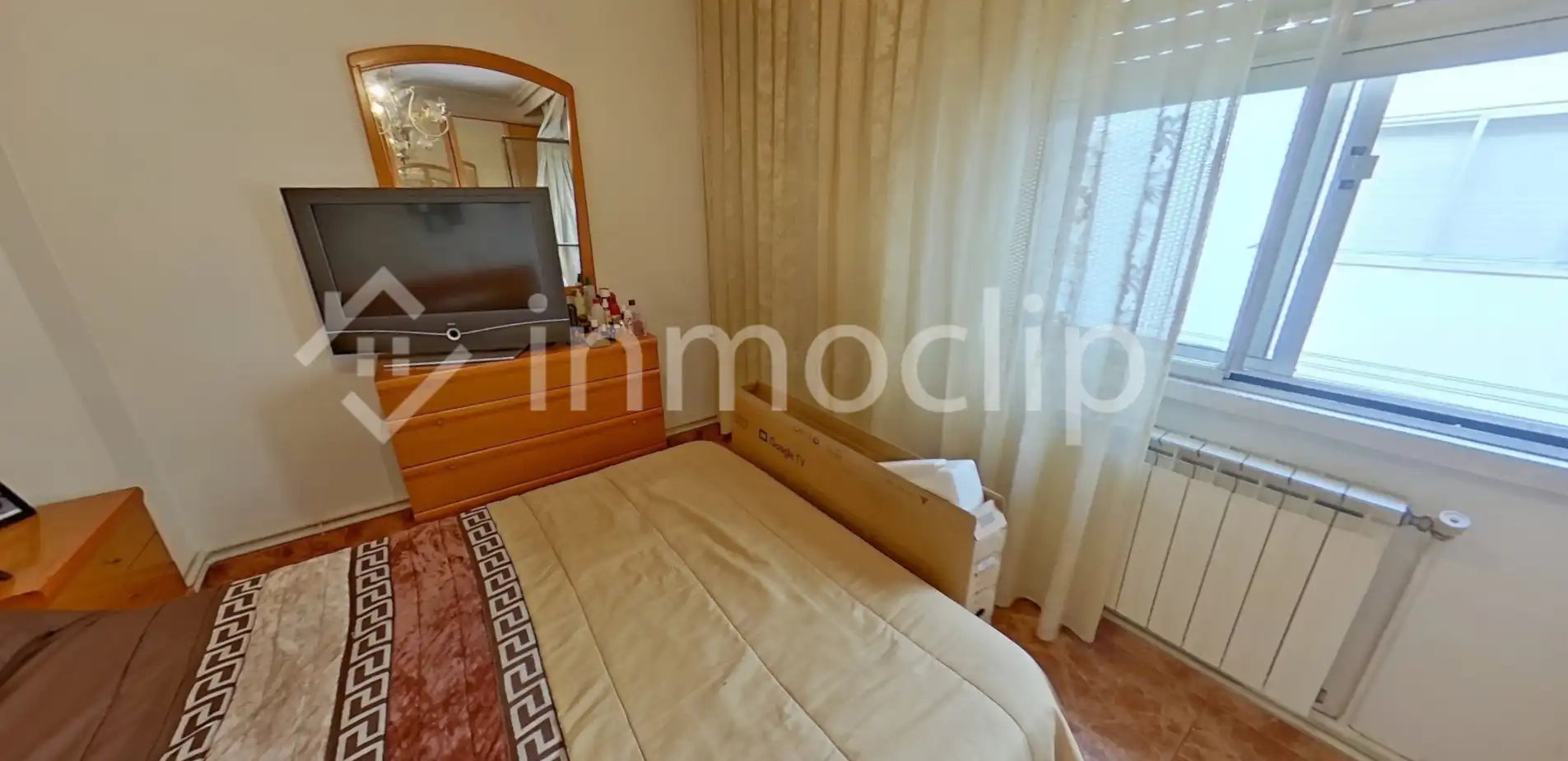 Bedroom of Flat for sale in Salamanca  with Heating and Storage room
