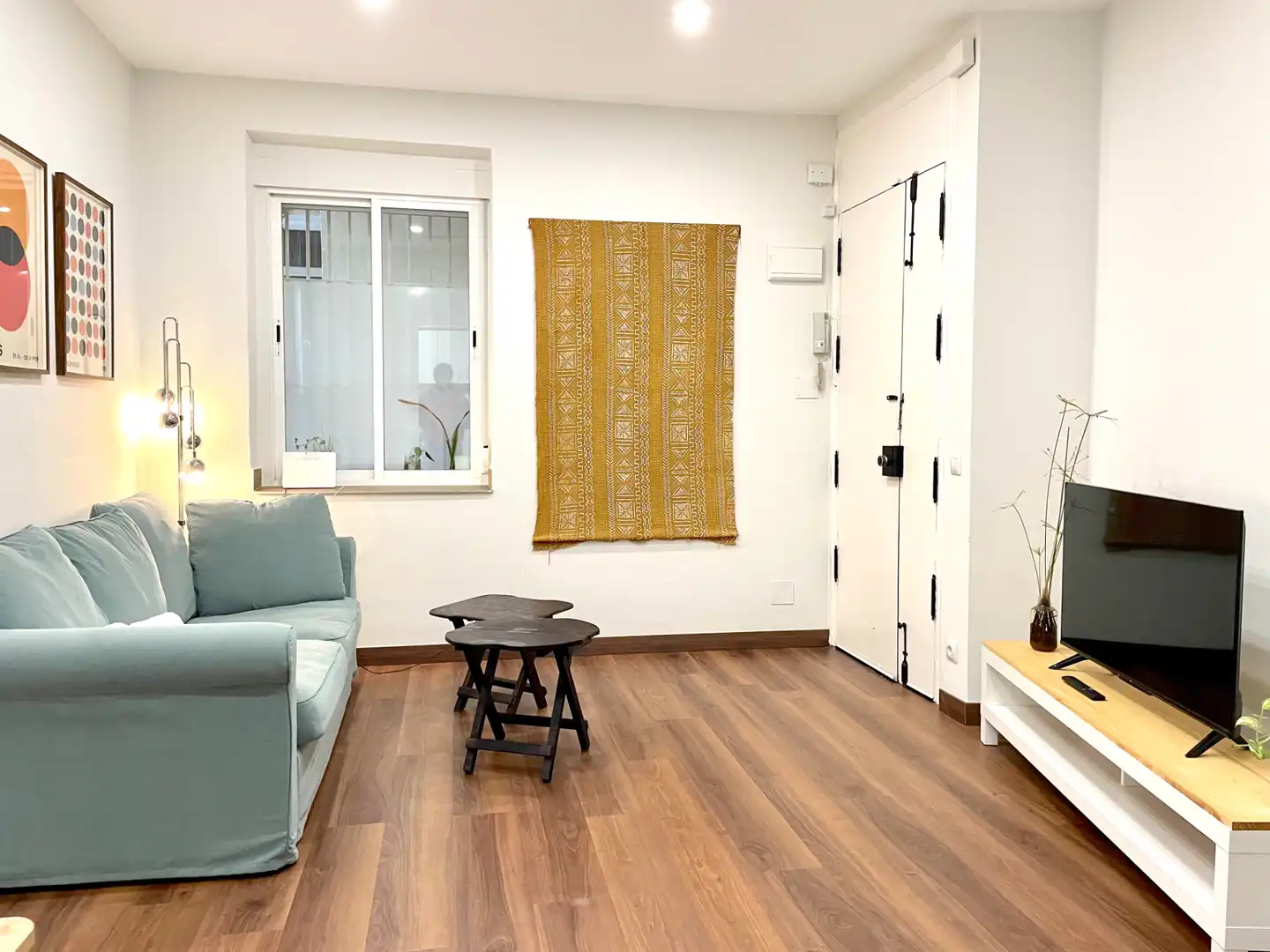 Living room of Flat for rent in Madrid  with Heating, Furnished and Washing machine
