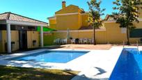 Piscina de Casa adosada en venda en Málaga Capital amb Aire condicionat, Calefacció i Piscina comunitària