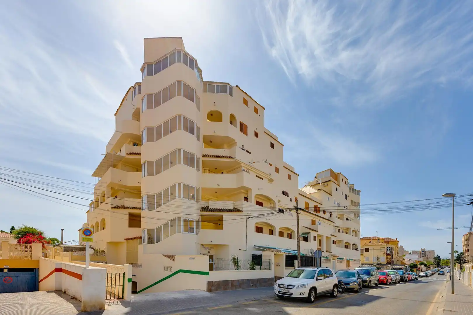 Exterior view of Apartments for sale in Torrevieja  with Air Conditioner, Balcony and Community pool