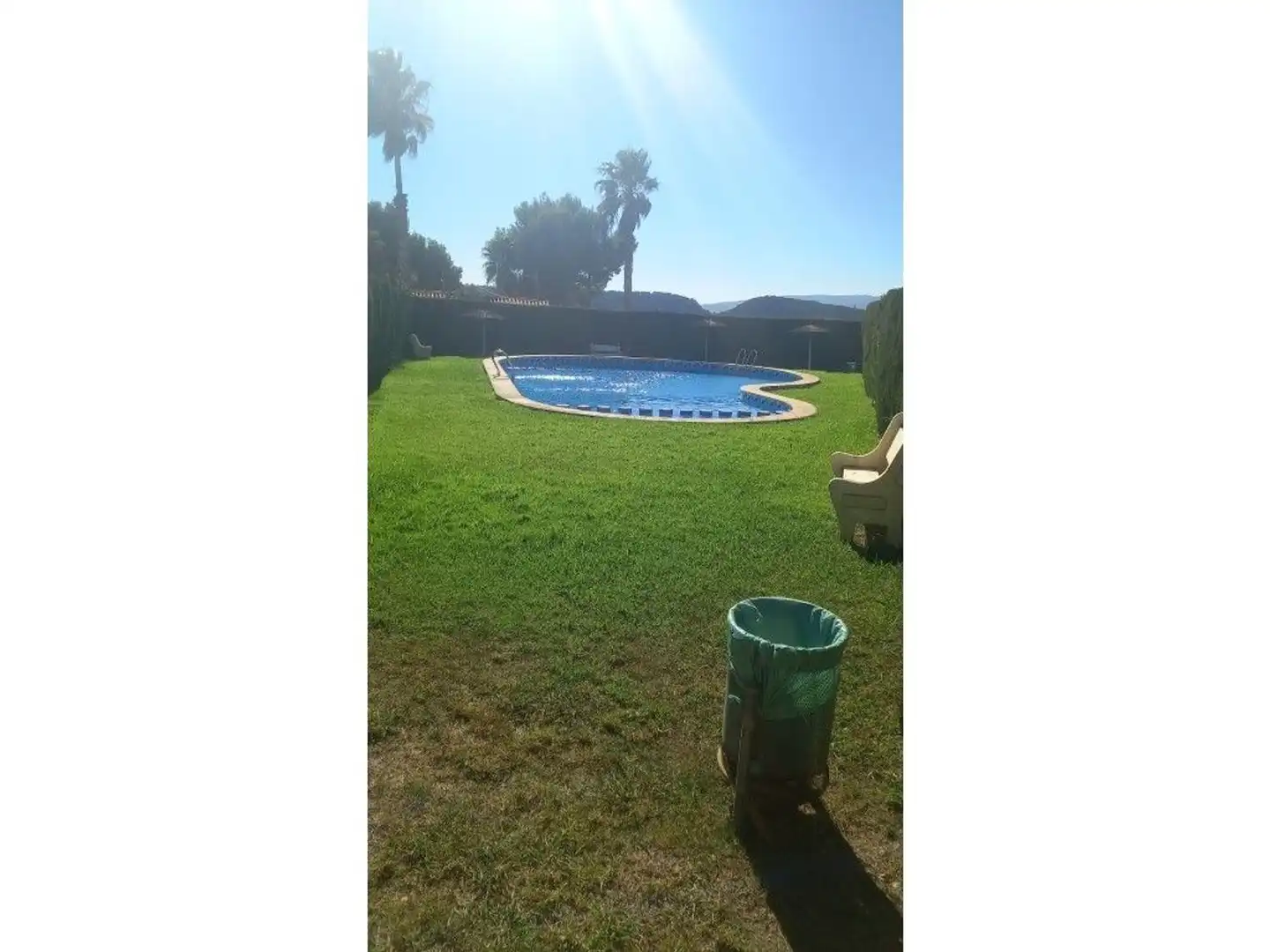 Piscina de Casa adosada en venda en Montserrat amb Calefacció, Jardí privat i Terrassa