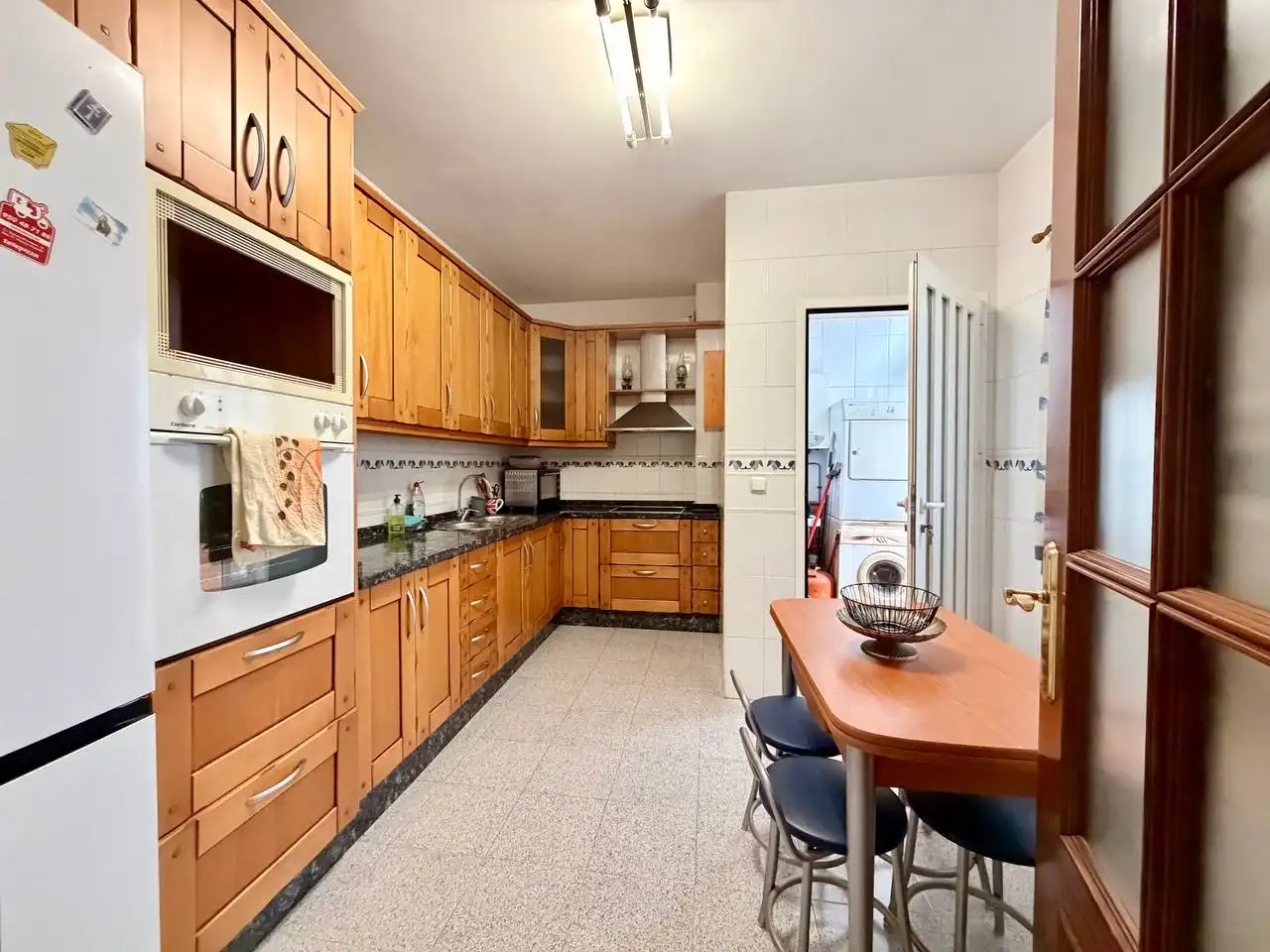 Flat with terrace for sale in Calle Constantino