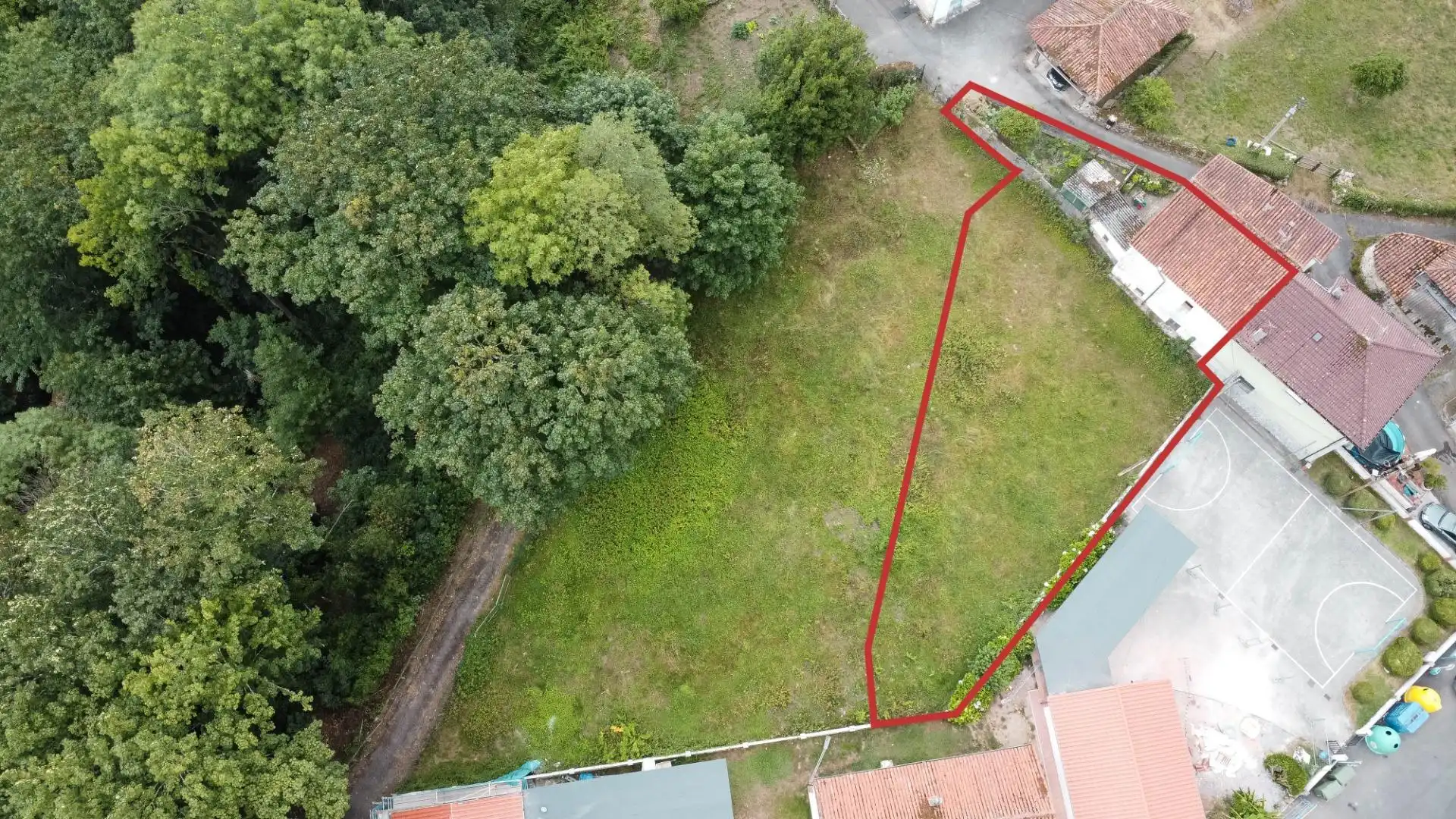 Casa o xalet en venda en Oviedo  amb Calefacció, Jardí privat i Terrassa