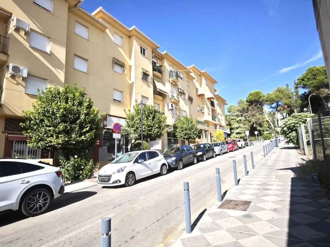 Baixos amb jardí en venda a Historiador García Montero 24, imagen 24