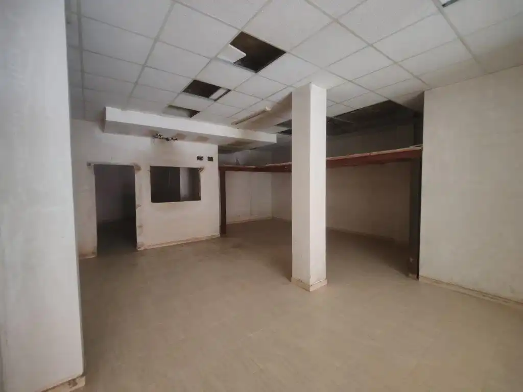 Business premises for sale in Carrer del Rei en Jaume I, imagen 2