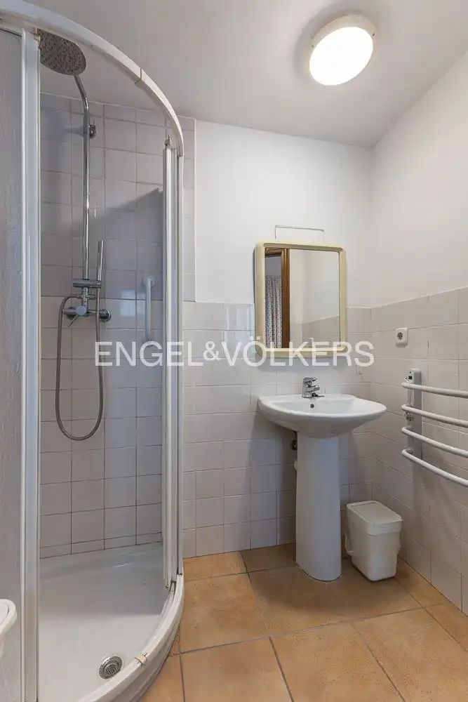Baño de Piso en venta en L'Atzúbia con Aire acondicionado, Calefacción y Amueblado