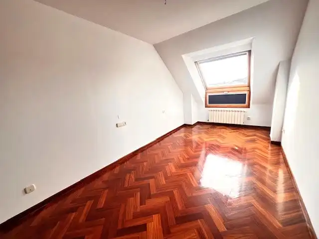 Piso en venta en A Coruña Capital  con Calefacción, Parquet y Trastero