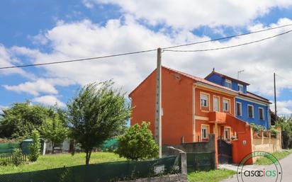 Exterior view of Single-family semi-detached for sale in Oviedo   with Terrace