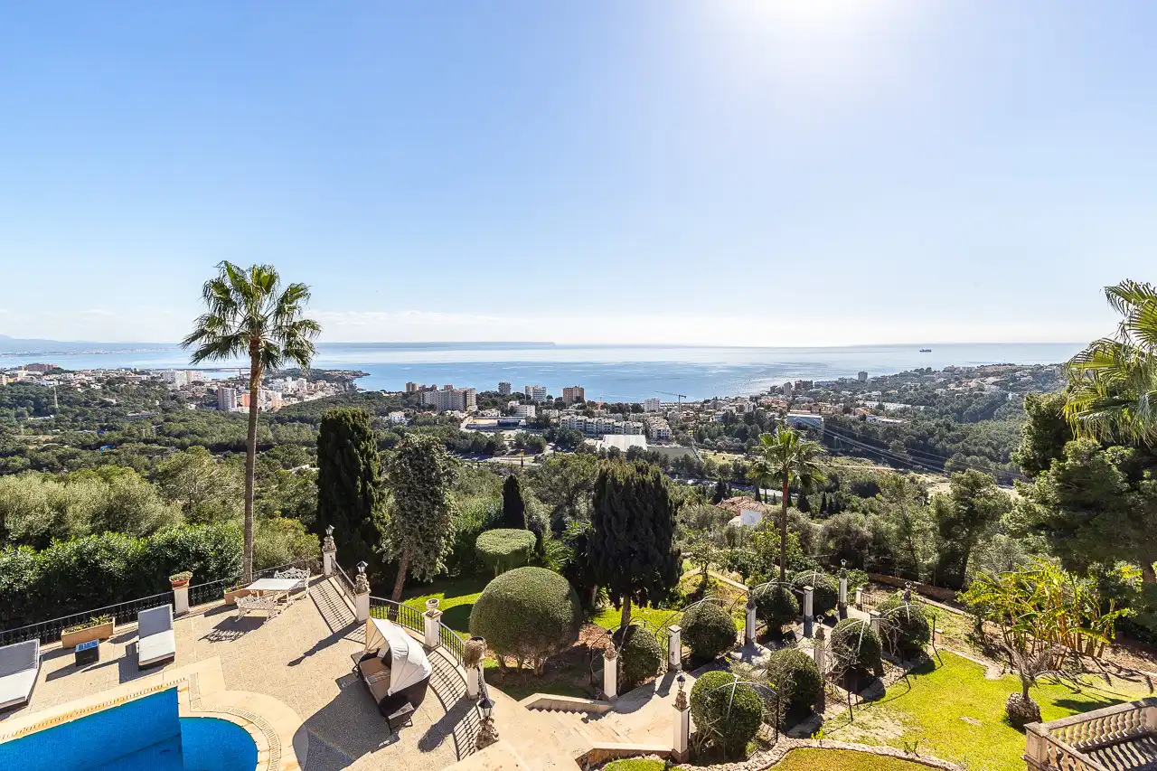 Country homes for sale in Génova