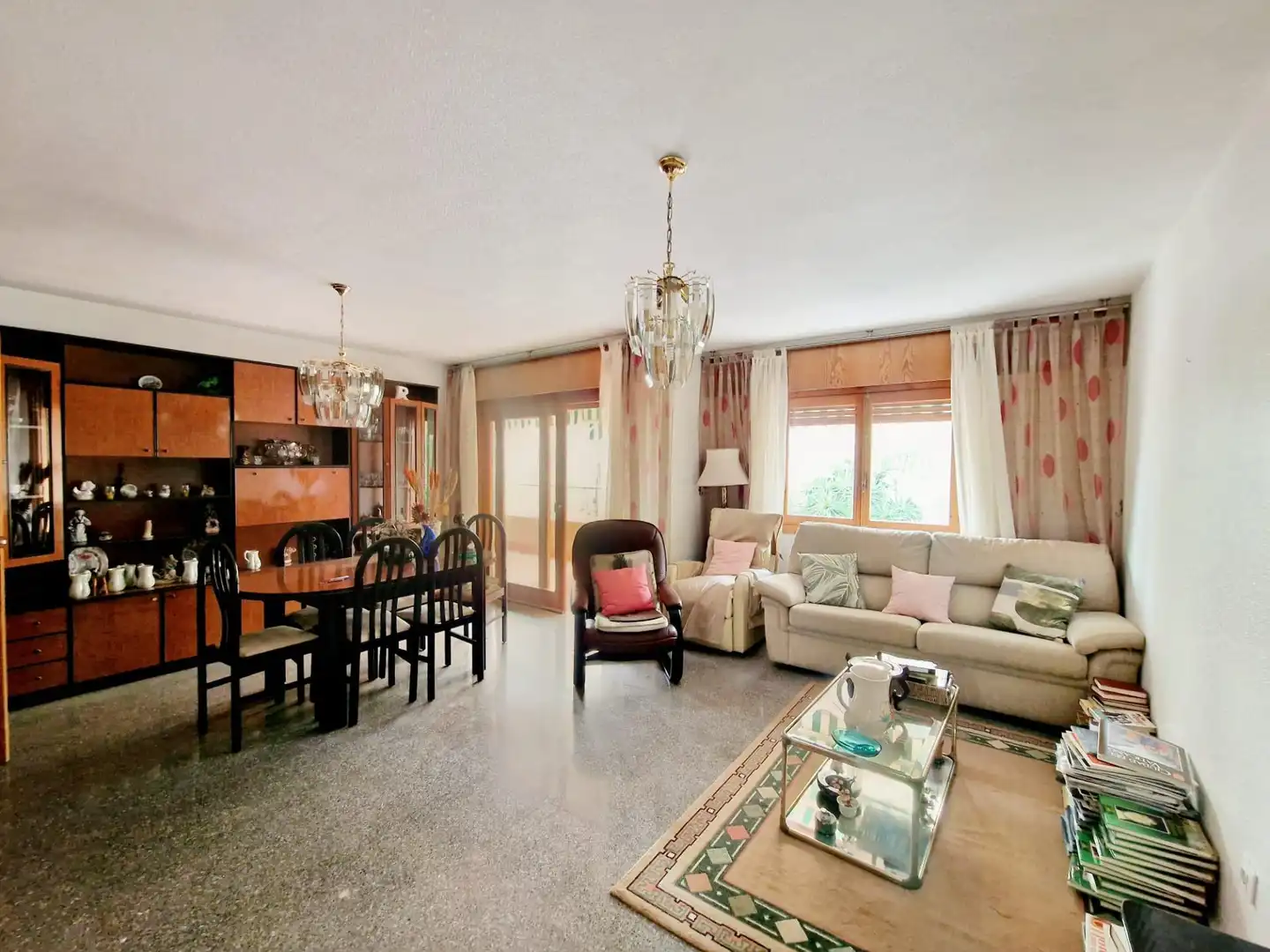 Sala de estar de Piso en venta en Águilas con Jardín privado, Terraza y Amueblado