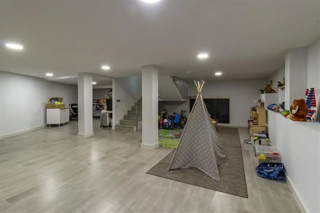 Casa adosada en venta en Marbella con Terraza y Piscina