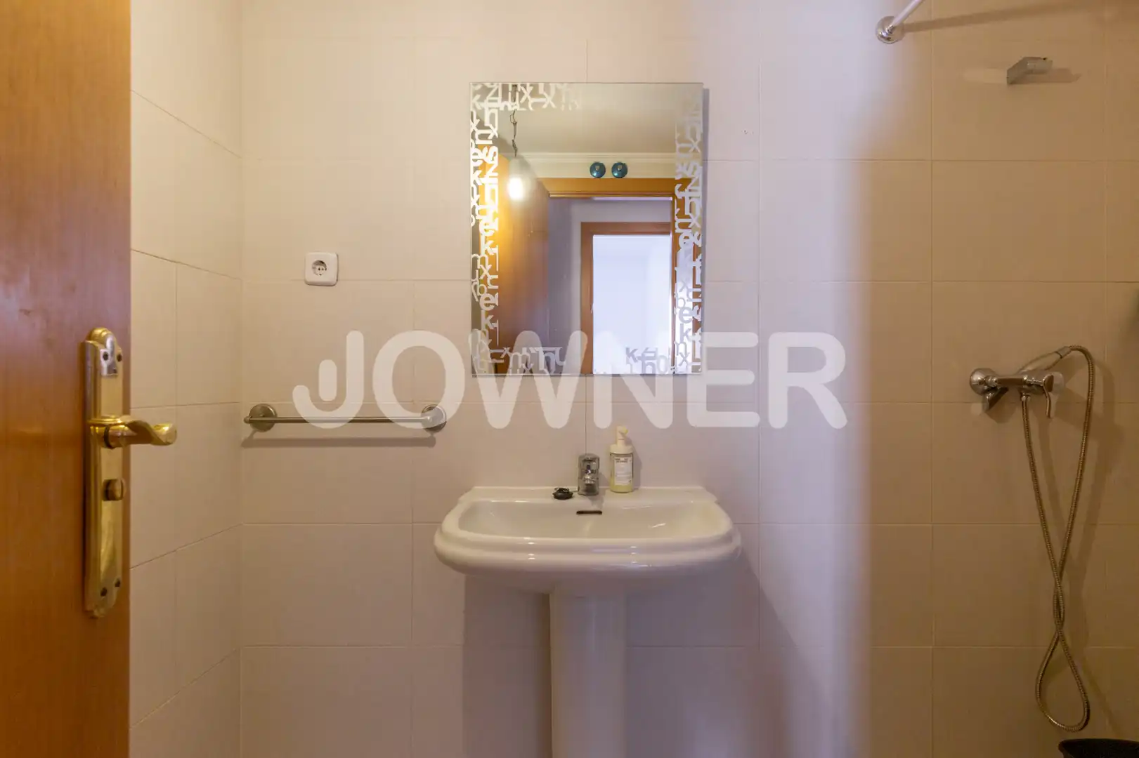 Bathroom of Flat for rent in Valdemoro  with Air Conditioner, Heating and Storage room