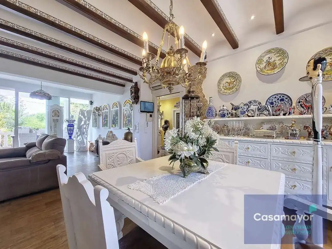 Houses for sale in Sol y Luz