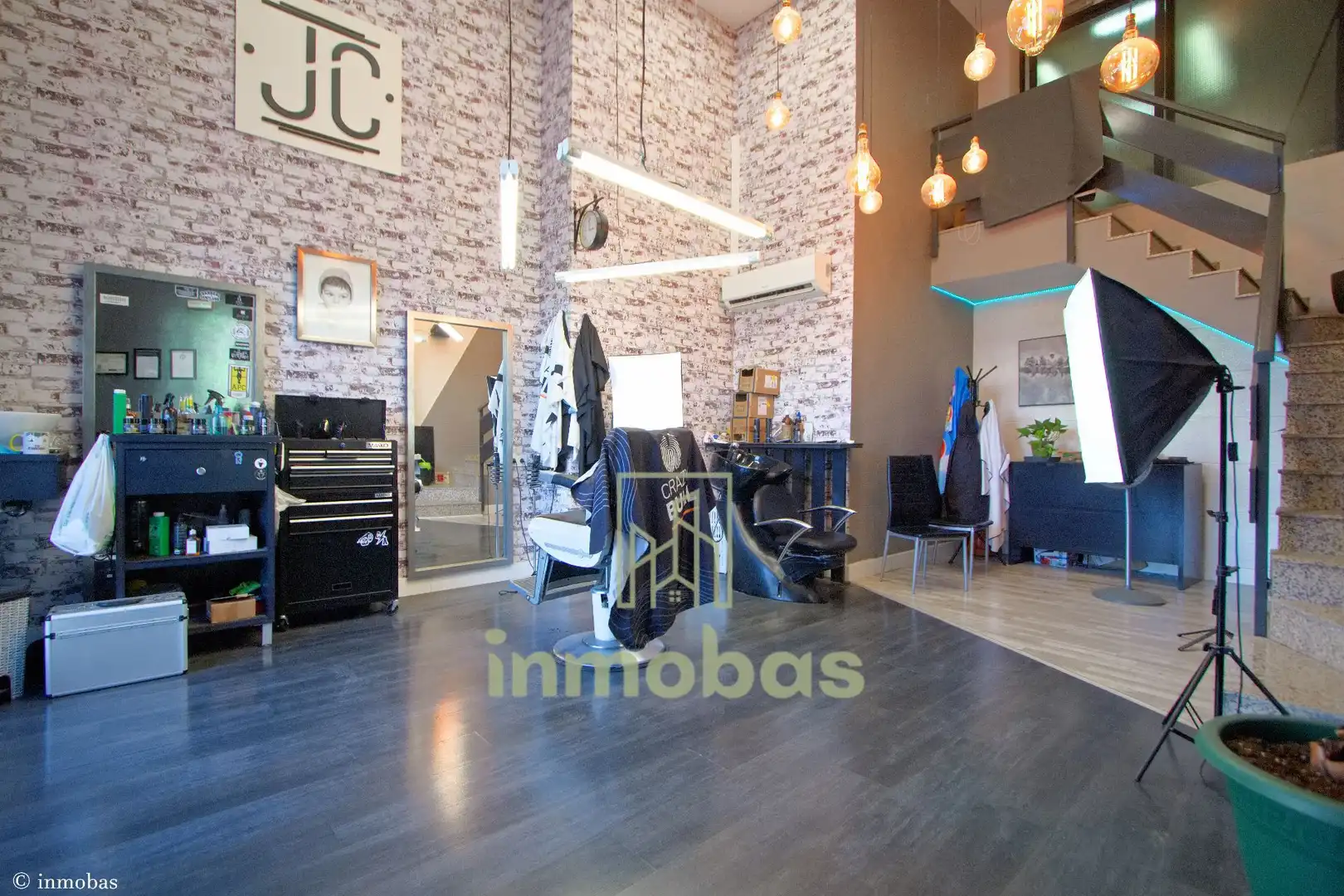 Local comercial en venda a Maria Auxiliadora - Barriada de Llera, imagen 2