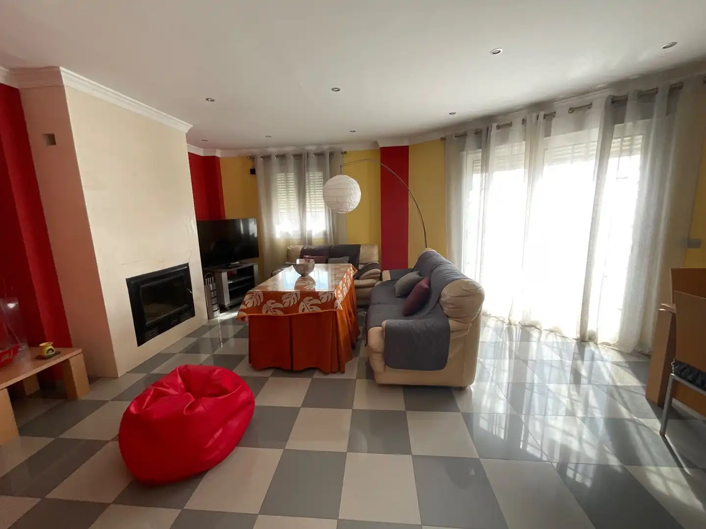 Sala d'estar de Casa o xalet en venda en Villanueva de la Concepción amb Aire condicionat, Calefacció i Terrassa