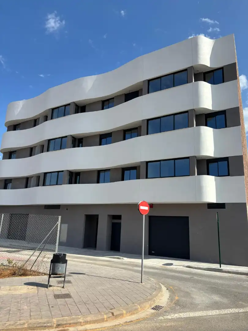 Vista exterior de Pis de lloguer en La Pobla de Vallbona amb Aire condicionat, Calefacció i Terrassa
