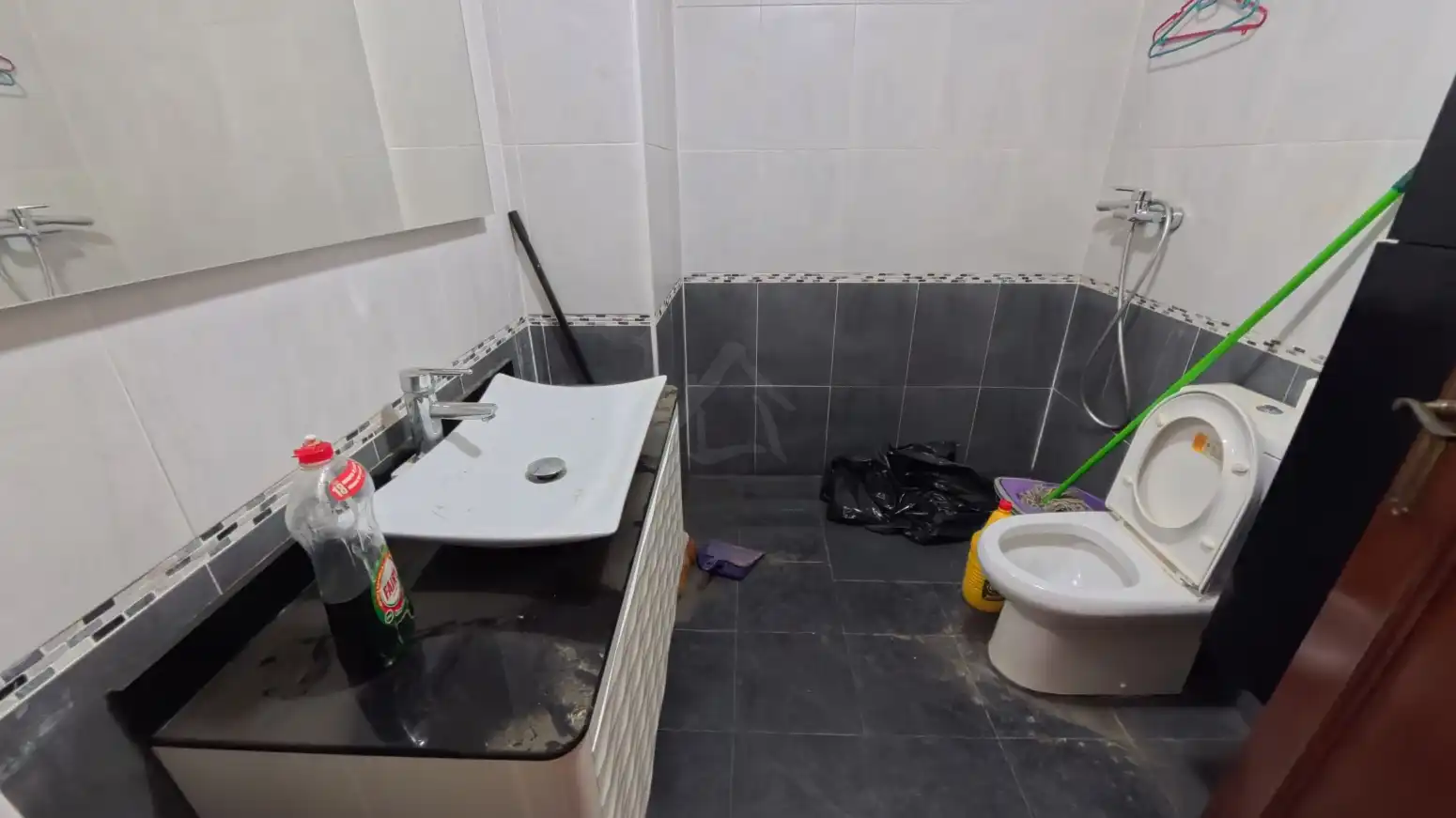 Bathroom of Flat for sale in  Logroño  with Heating, Parquet flooring and Storage room