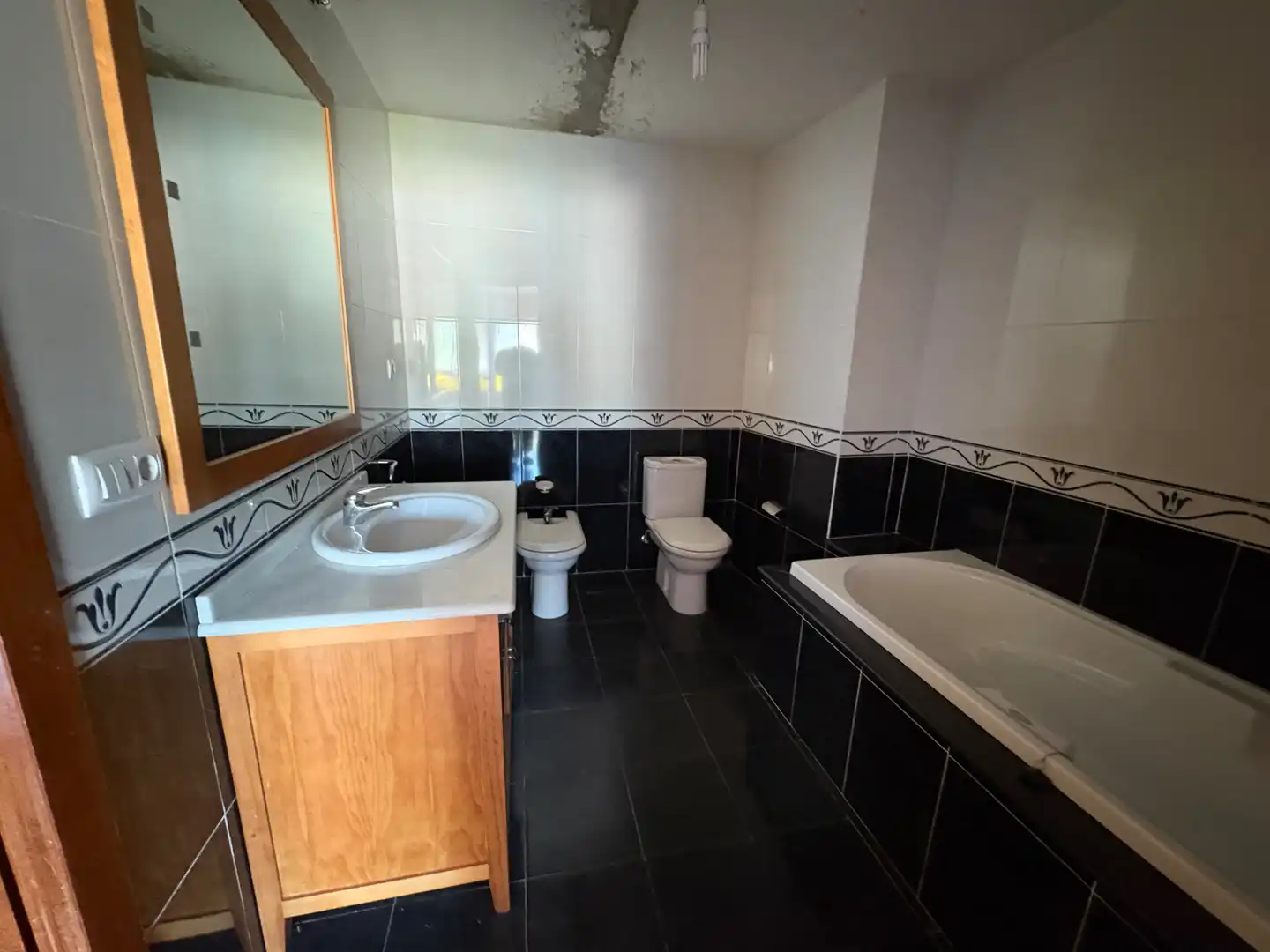 Bathroom of Flat for sale in Fene