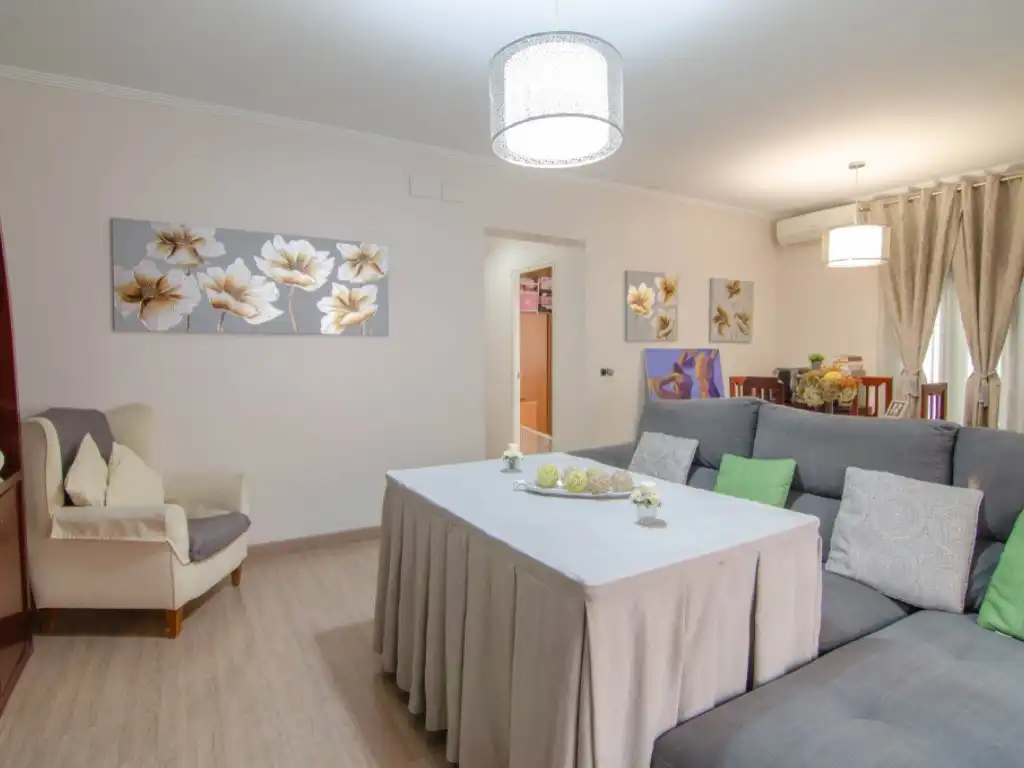 Sala de estar de Casa o chalet en venta en La Rinconada