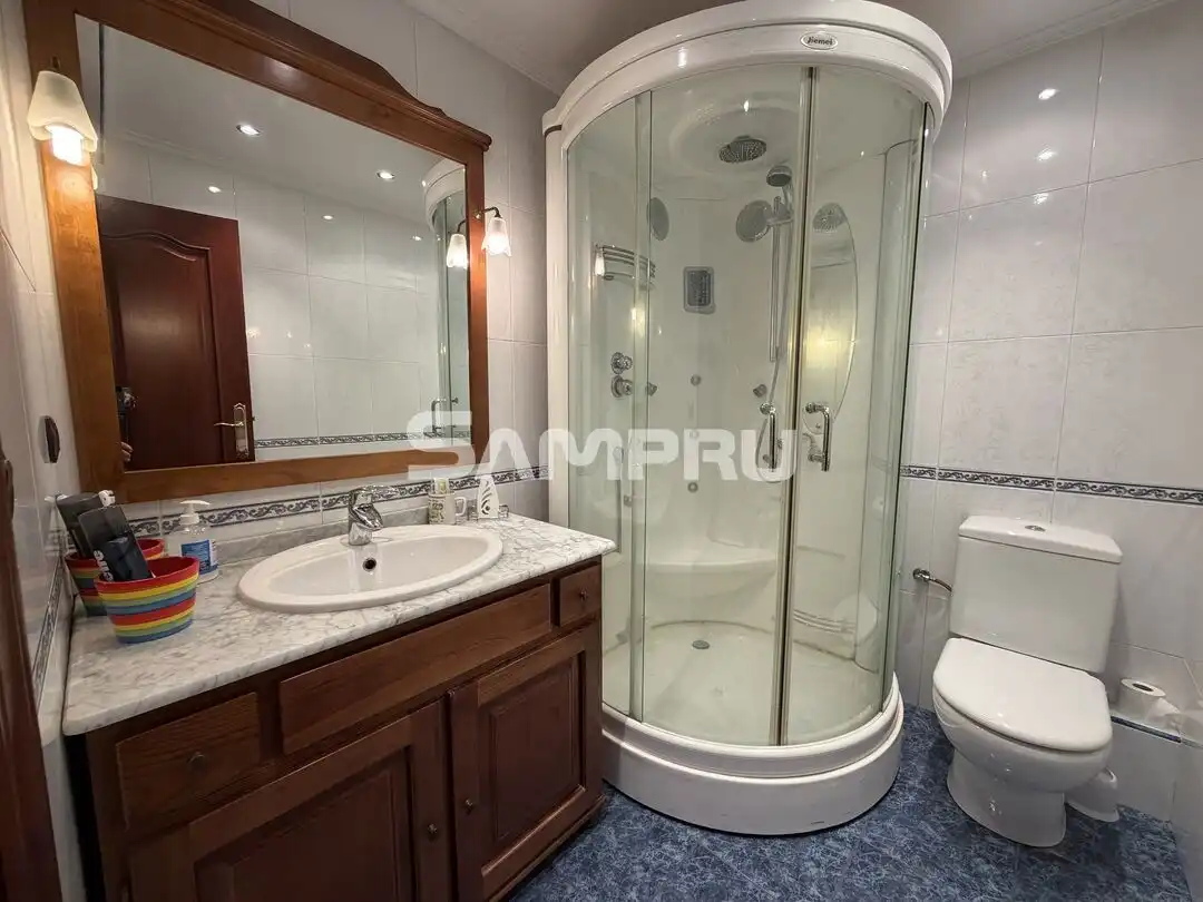 Bathroom of Flat for sale in Arrasate / Mondragón  with Storage room and Balcony