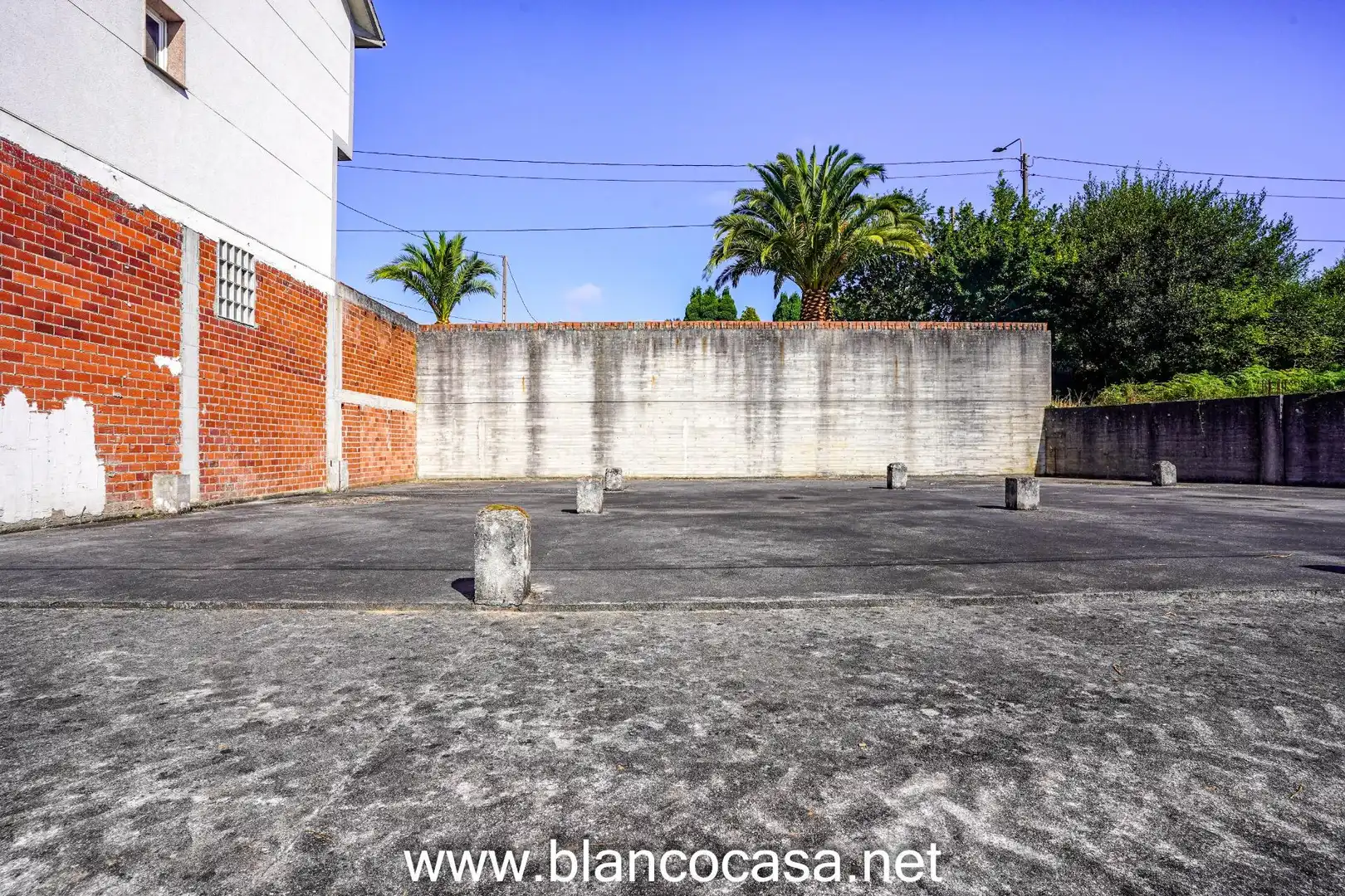 Vista exterior de Casa o chalet en venta en Carballo con Calefacción, Jardín privado y Trastero