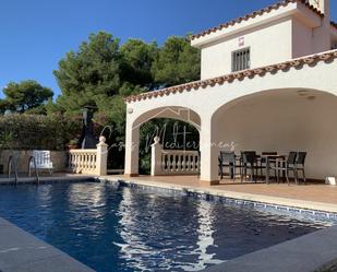 Piscina de Casa o xalet de lloguer en Mont-roig del Camp amb Aire condicionat, Terrassa i Piscina