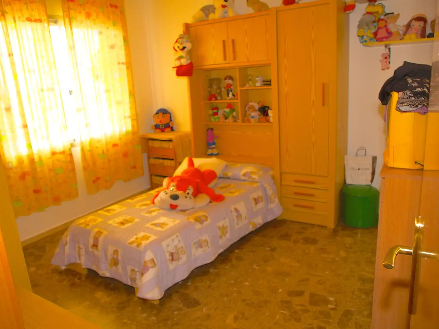 Dormitori de Casa o xalet en venda en Terrassa amb Jardí privat, Terrassa i Traster