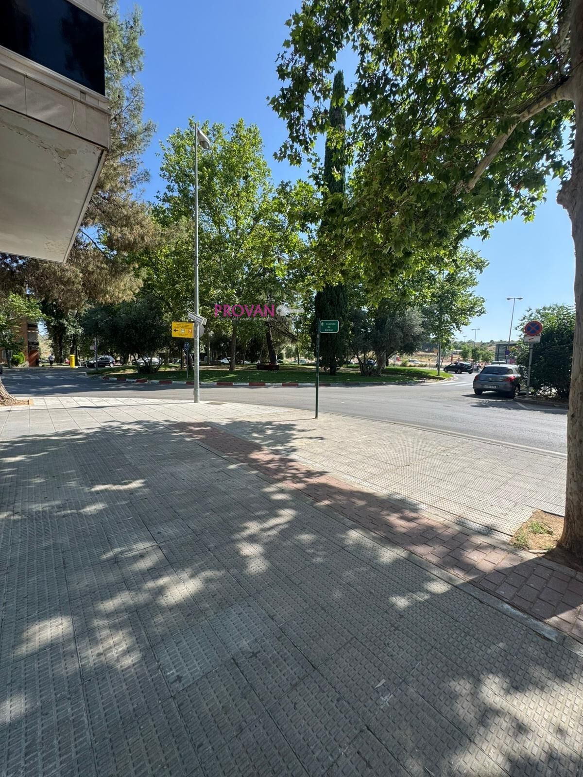 Vista exterior de Local de lloguer en San Fernando de Henares