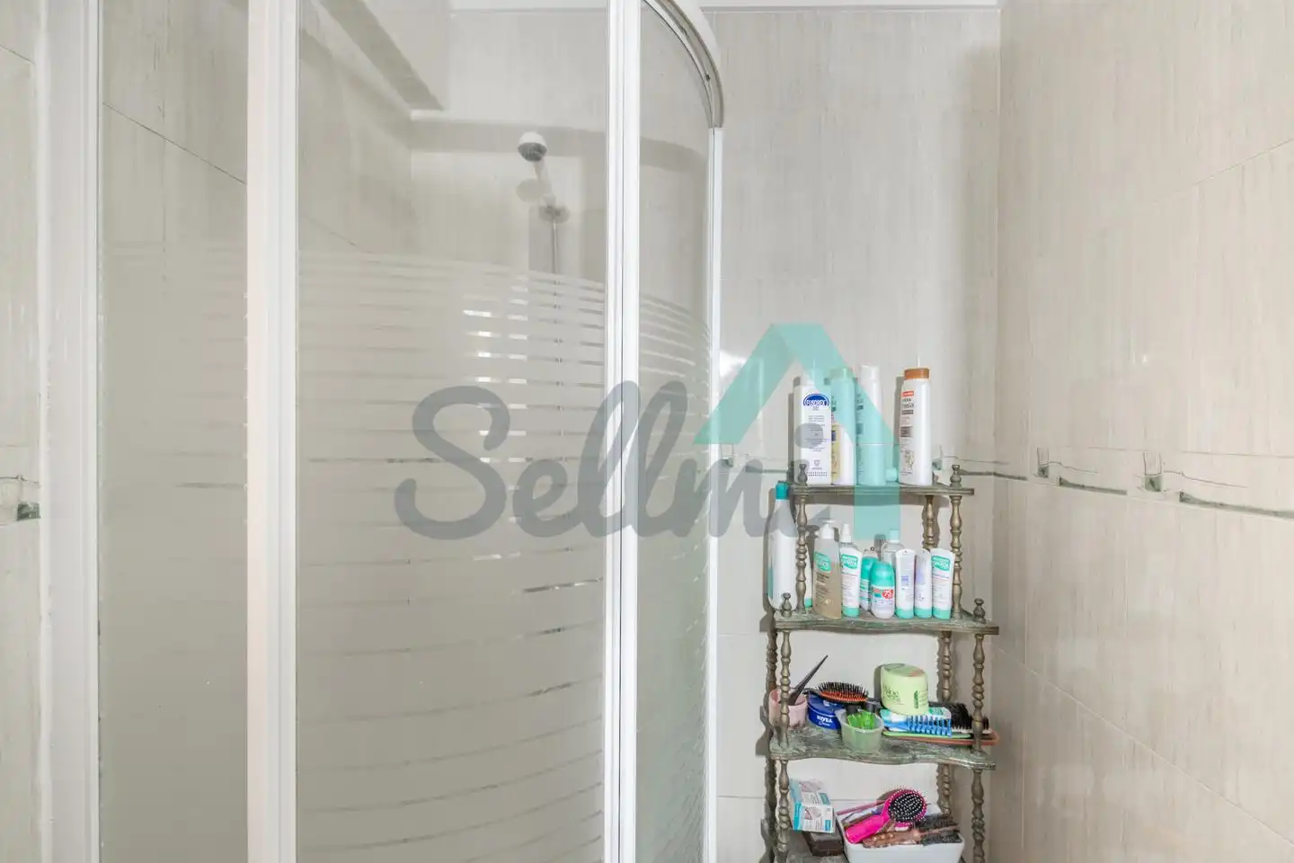 Piso en venta en Ramon Y Cajal, La Villa - Bazuelo