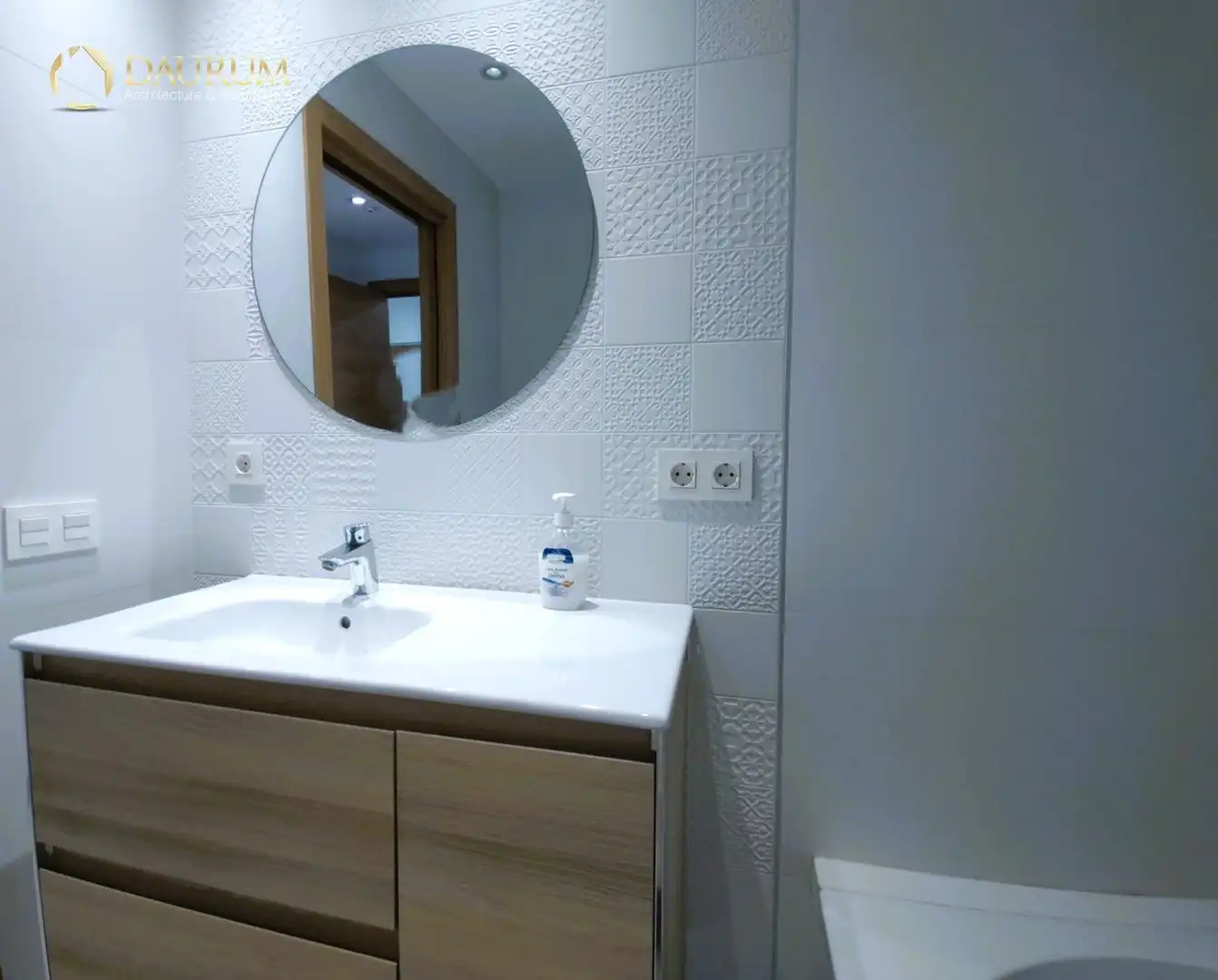 Badezimmer von Wohnung zum Verkauf in Marbella mit Klimaanlage, Heizung und Terrasse