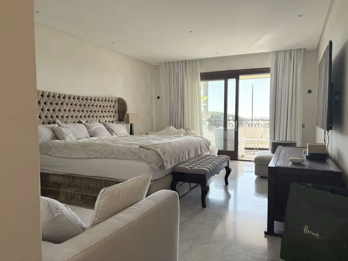 Bedroom of Flat for sale in Marbella  with Terrace, Storage room and Swimming Pool