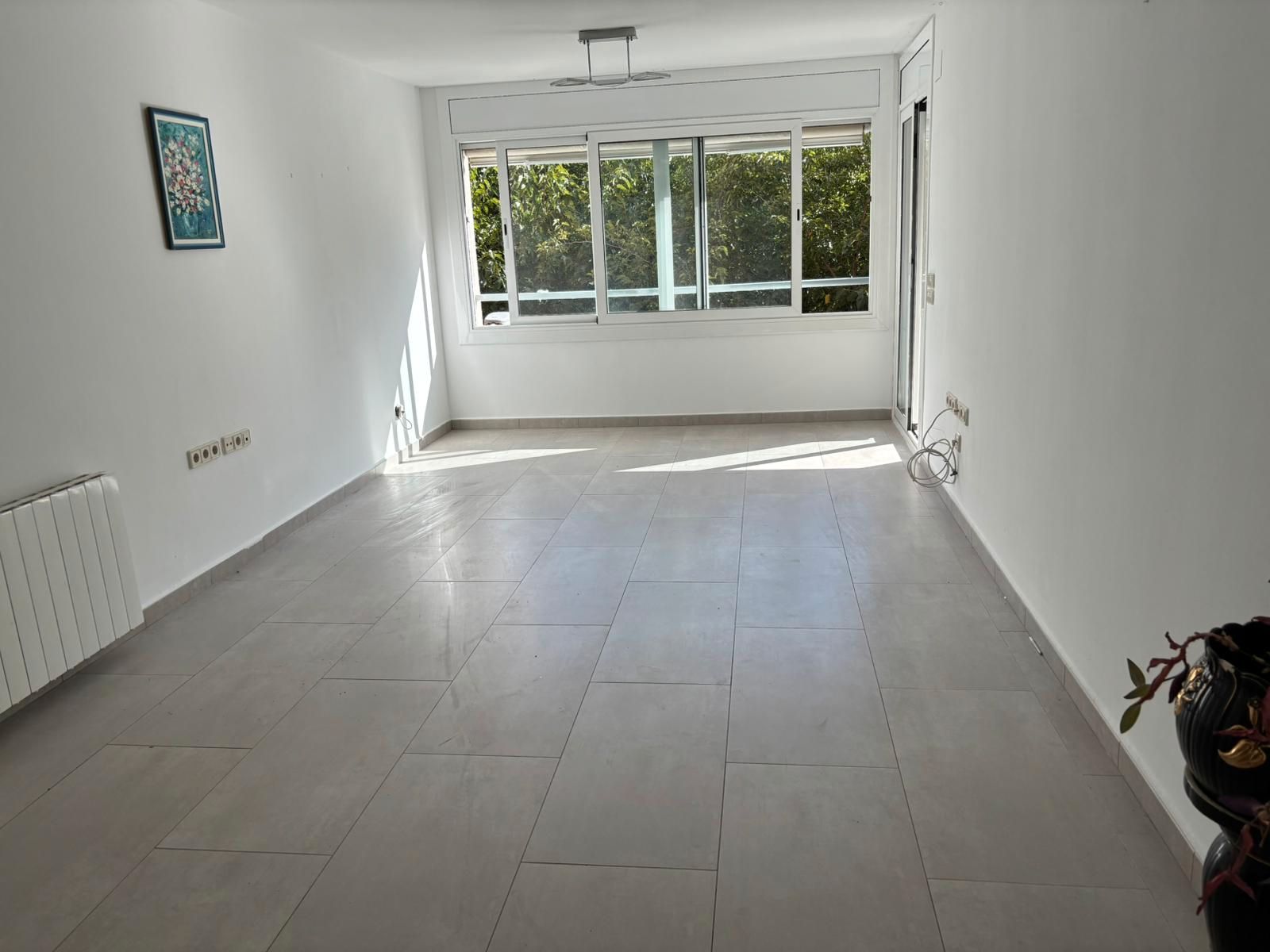 Piso en venta en Terrassa con Calefacción, Trastero y Horno