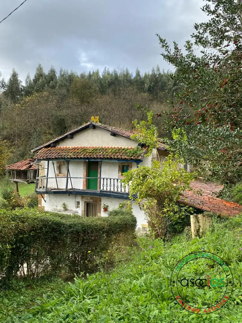 Casa adosada en venda a LUGAR FONFRIA, Parroquias suroccidentales