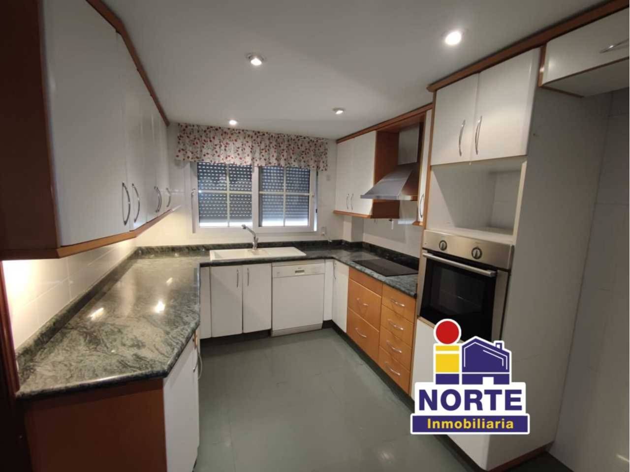 Cocina de Piso de alquiler con opción a compra en Alcoy / Alcoi con Calefacción y Balcón