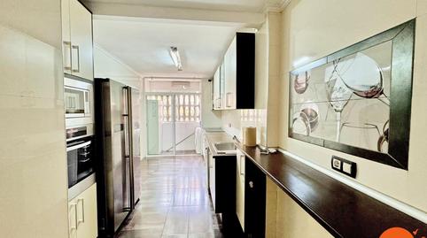 Foto 4 de Piso en venta en Carlos V, Sur - PAU 4, Madrid