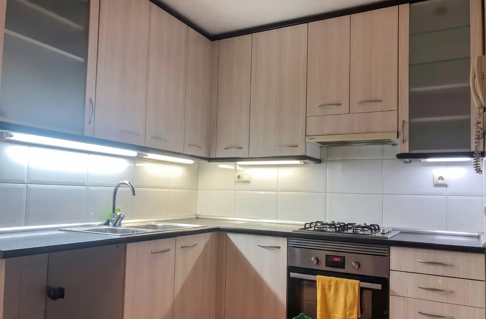 Cuina de Pis en venda en Barcelona amb Calefacció, Forn i Balcó