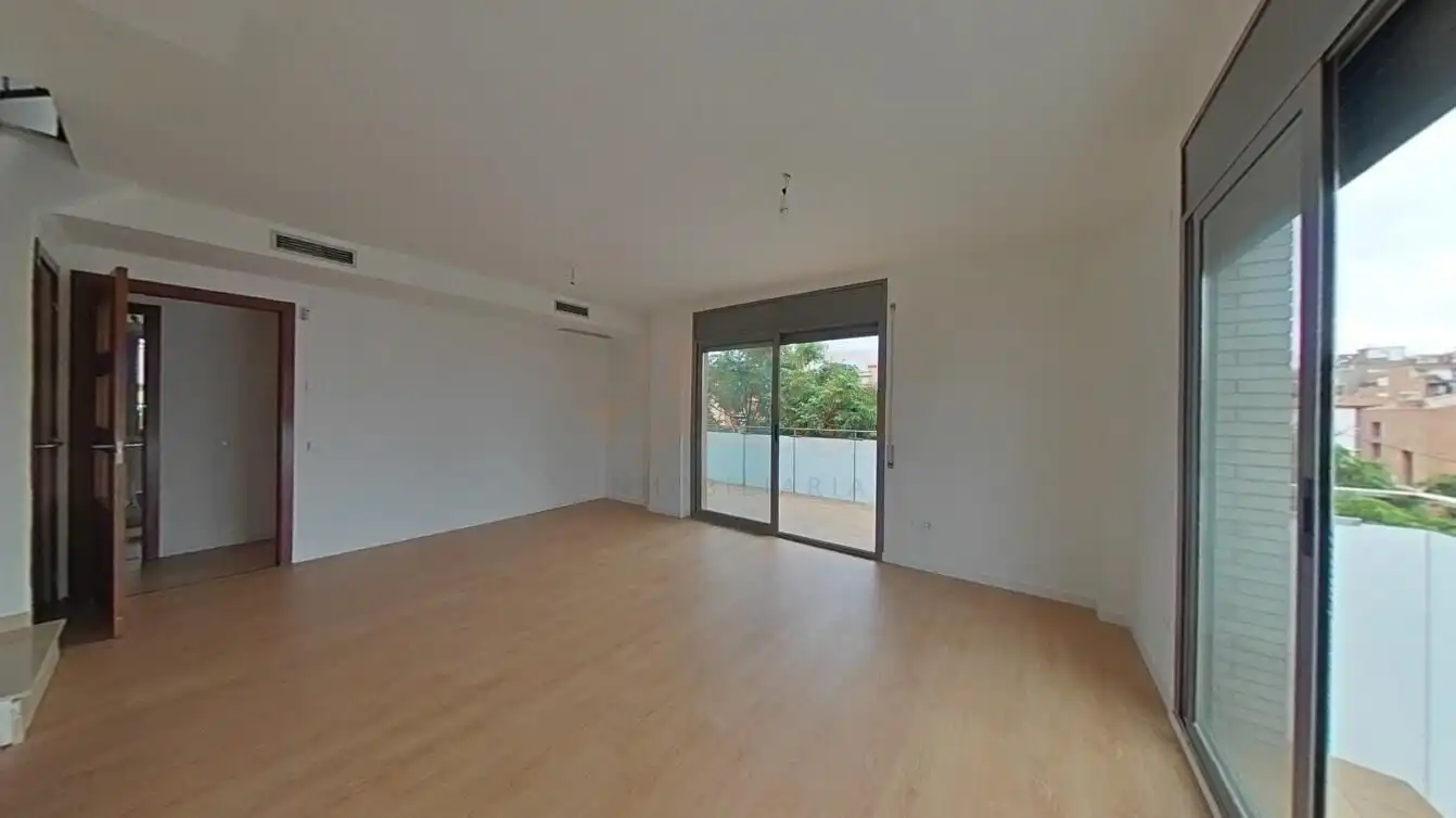 Sala de estar de Piso en venta en Castelldefels con Piscina comunitaria