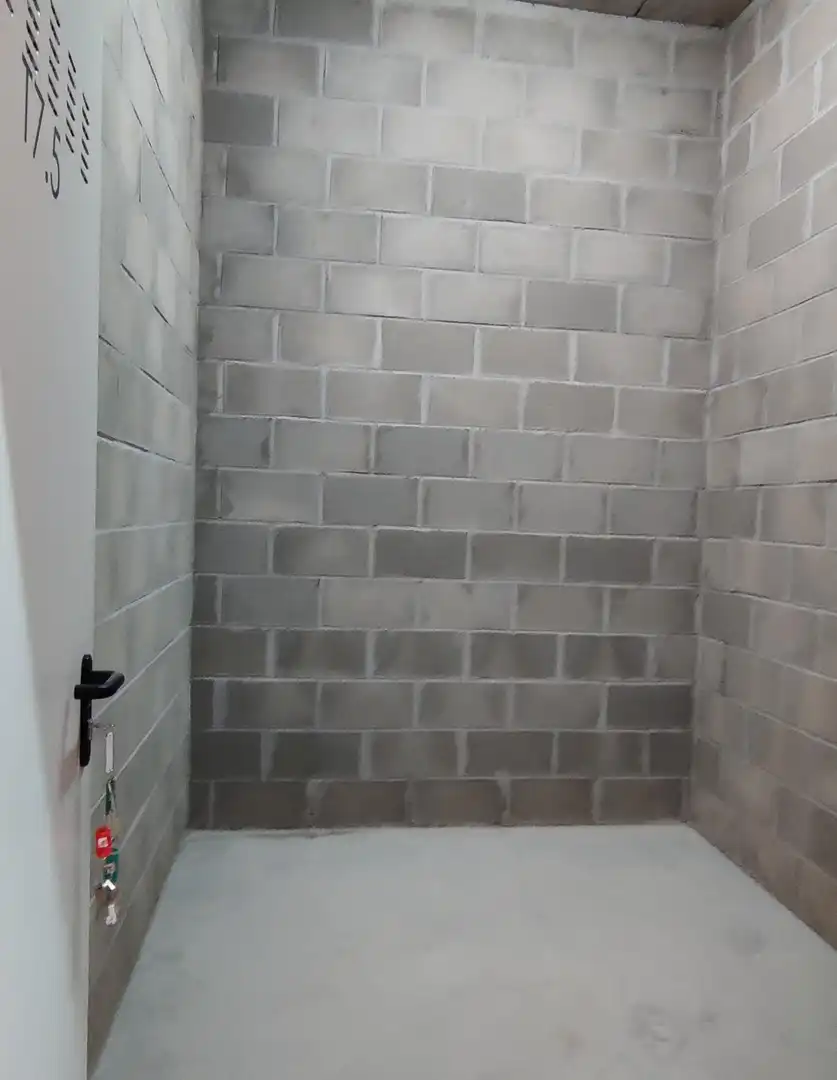 Badezimmer von Dachboden zum Verkauf in Valladolid mit Heizung, Terrasse und Abstellraum