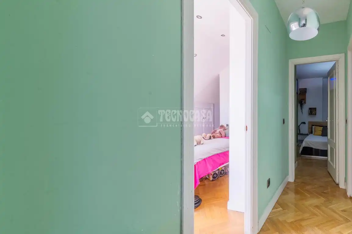 Dormitori de Pis en venda en Arroyomolinos (Madrid) amb Parquet, Terrassa i Balcó