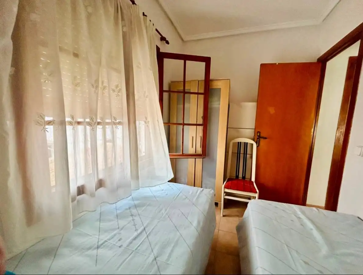 Habitación de Dúplex en venta en Torrevieja con Terraza y Amueblado