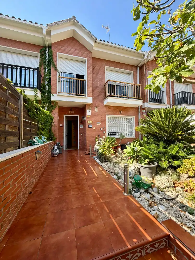 Maison jumelée avec piscine à vendre à Zona Alta