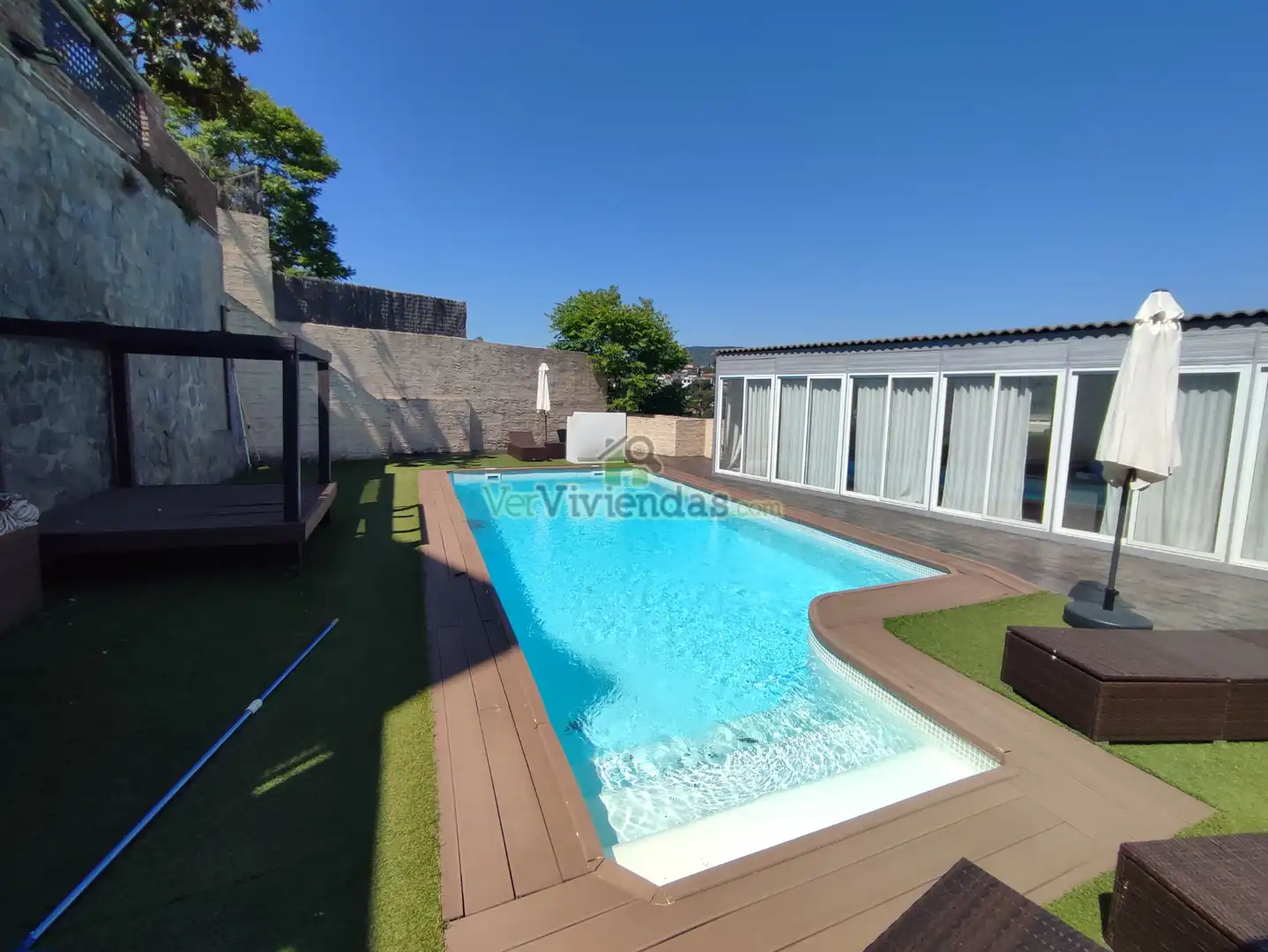 Piscina de Casa o xalet en venda en Cervelló amb Aire condicionat, Calefacció i Jardí privat