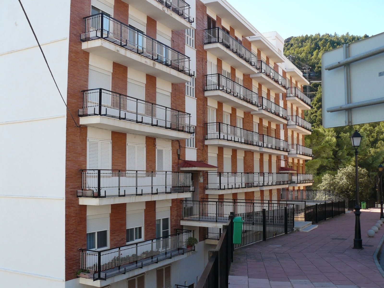Exterior view of Apartment for sale in Llucena / Lucena del Cid  with Terrace and Furnished