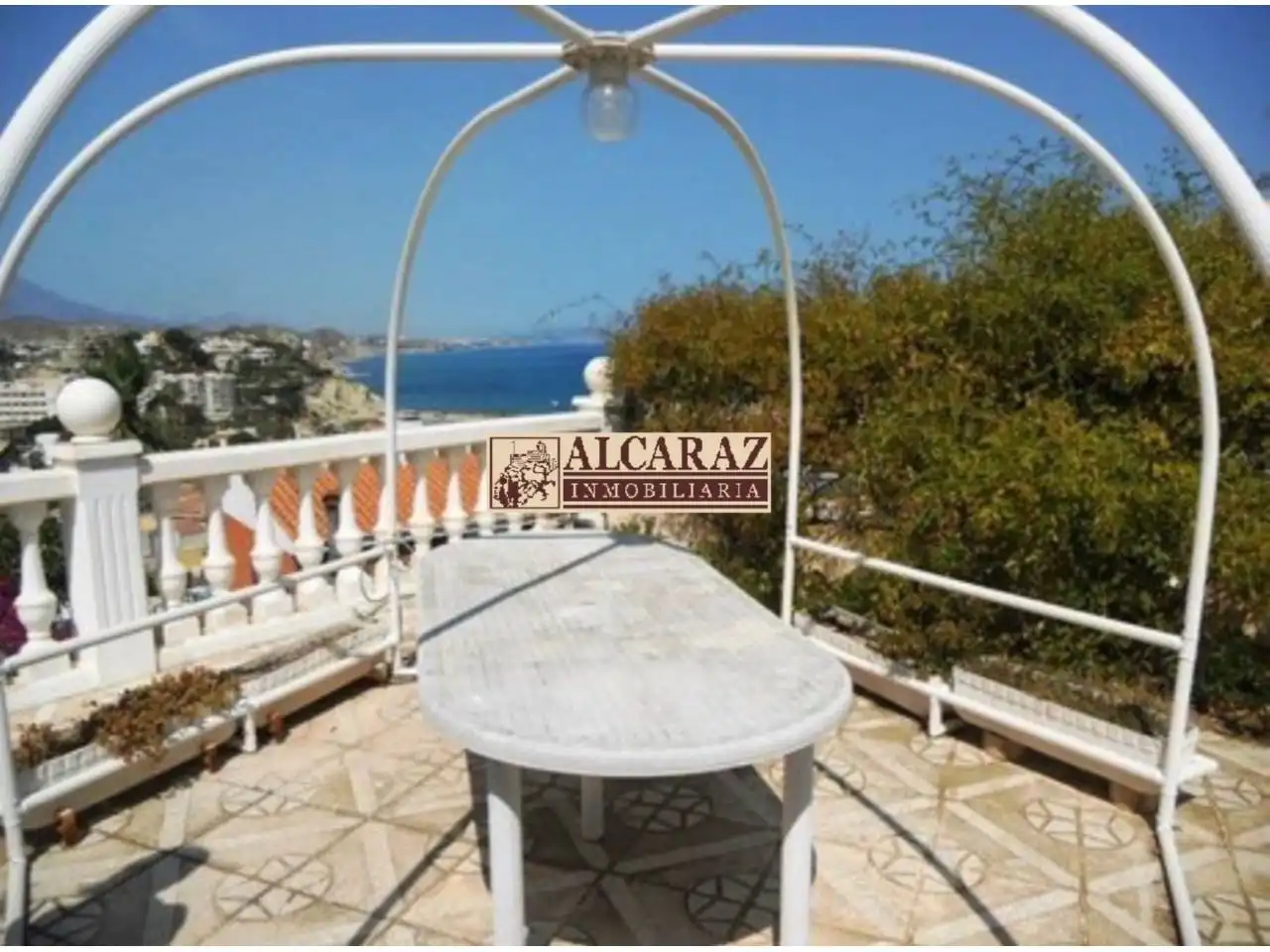 Casa con piscina en venta en Pueblo Acantilado - Lanuza