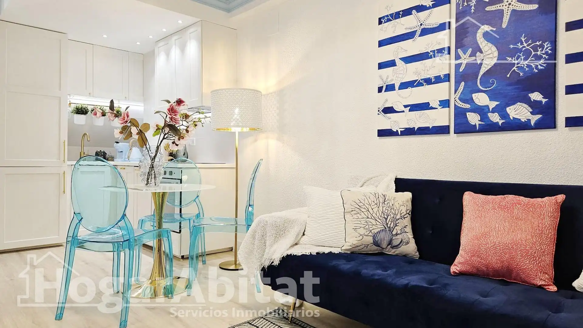Living room of Flat for sale in Oropesa del Mar / Orpesa  with Air Conditioner, Terrace and Furnished