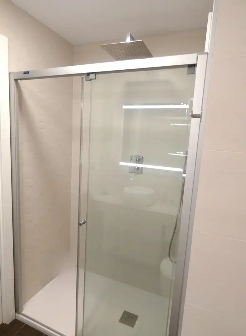 Bathroom of Flat for sale in Castelldefels  with Air Conditioner, Heating and Parquet flooring